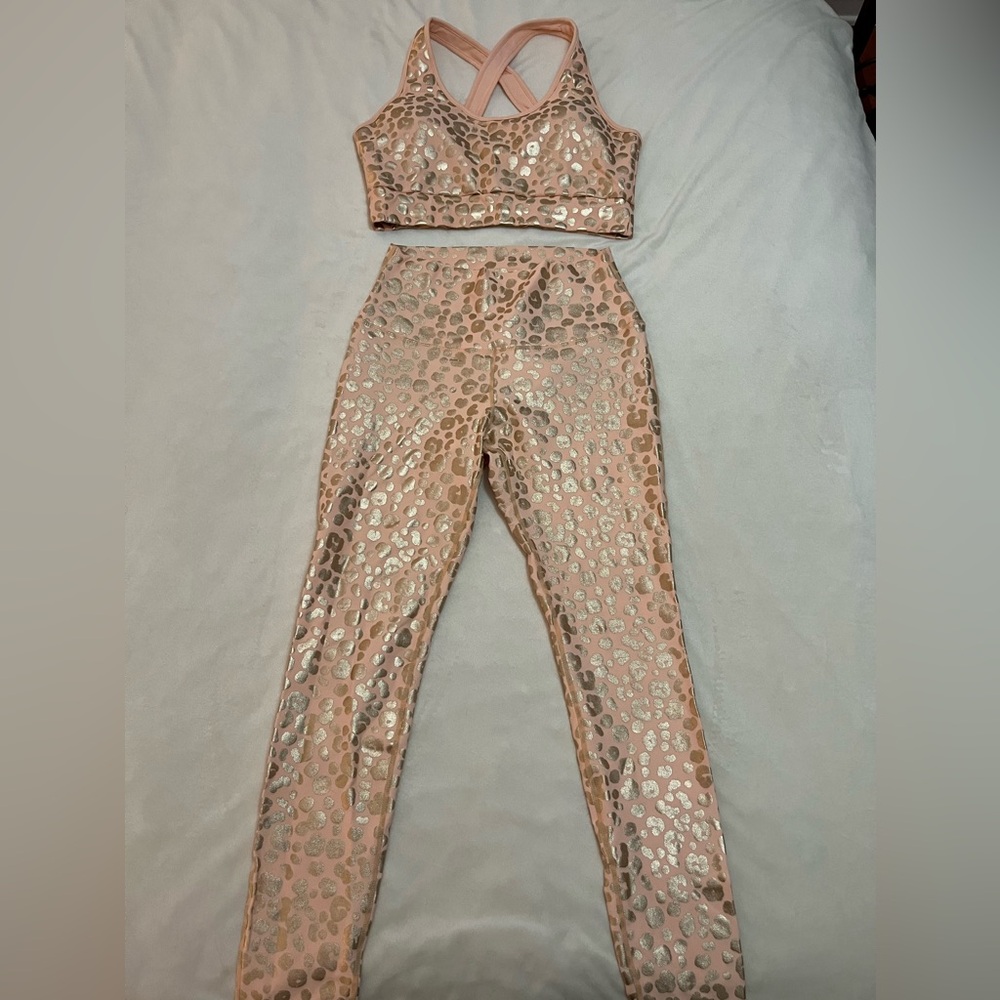 Electric Yoga leggings and bra set.